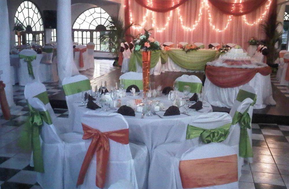 Pure Oasis Resort Negril Bagian luar foto