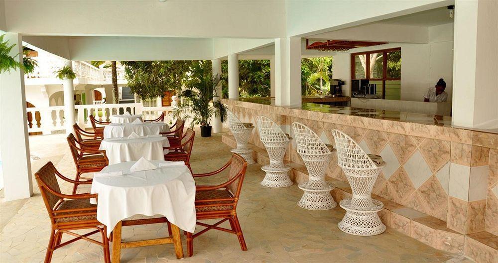 Pure Oasis Resort Negril Bagian luar foto