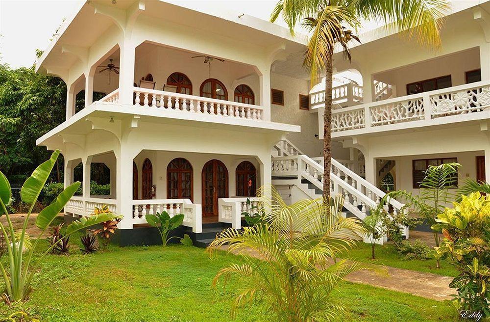Pure Oasis Resort Negril Bagian luar foto