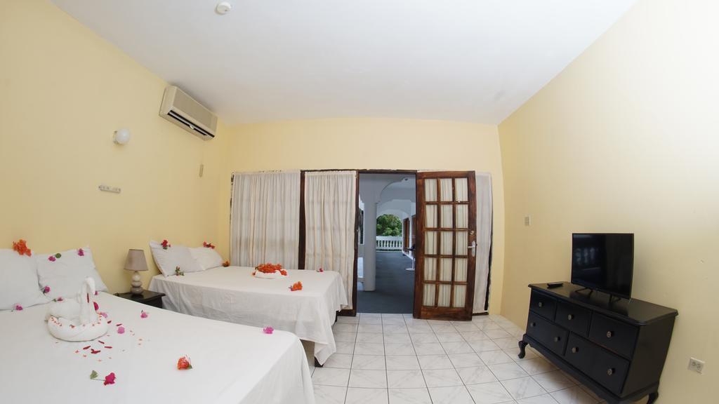 Pure Oasis Resort Negril Bagian luar foto